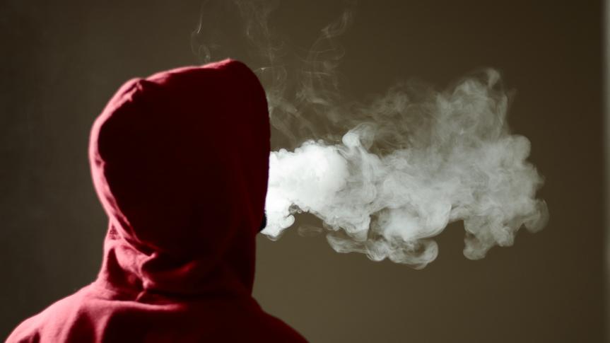 vaping and juuling